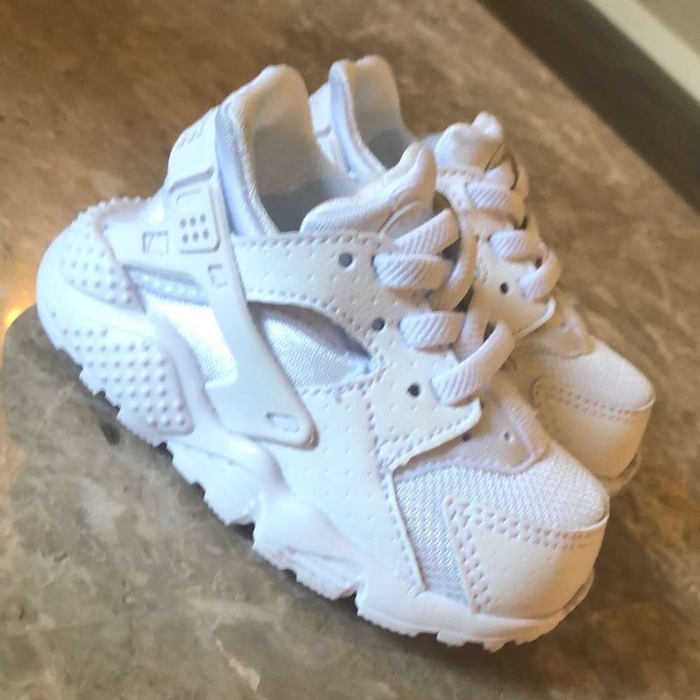 Baby Nike Hurache size 4C EUC